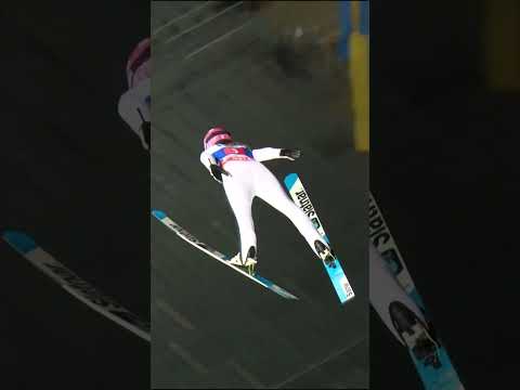 First ever world cup victory for Abigail Strate #fisskijumping #worldcupoberstdorf